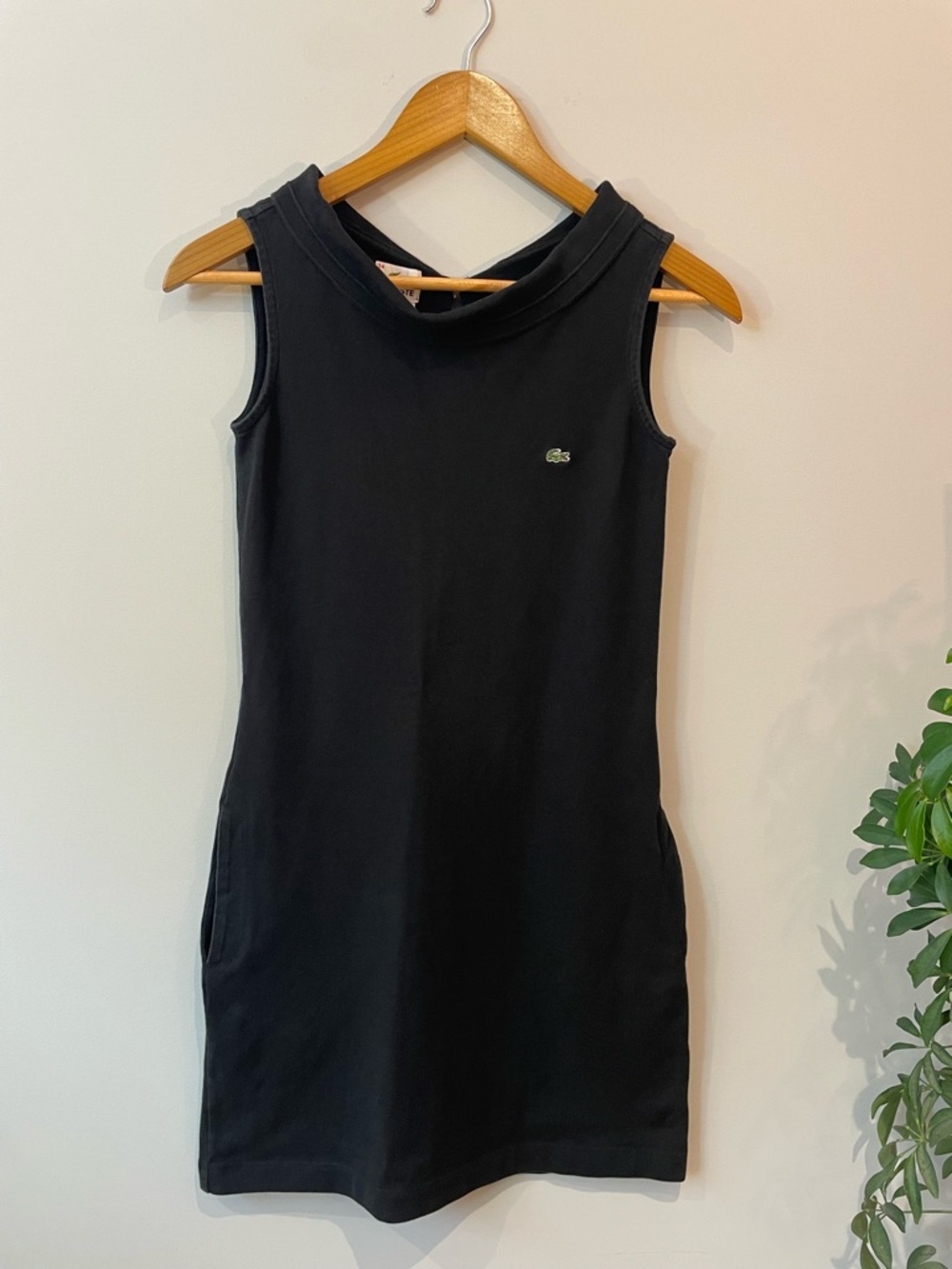LACOSTE Black Sleeveless Tennis Dress